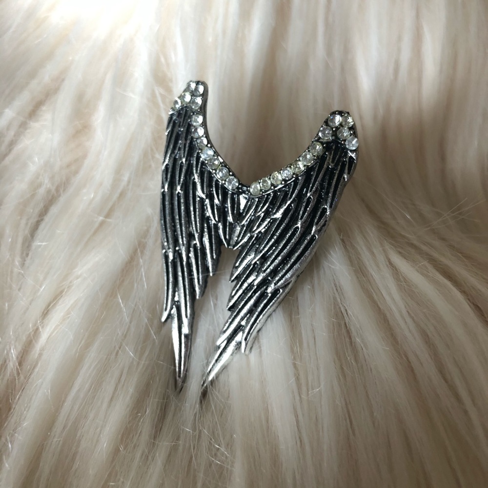 Wings Jewel Rings (2) - Picture 2 of 2